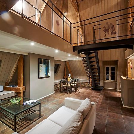 Gite La Passerelle - Manoir Le Plessix Madeuc Corseul Экстерьер фото